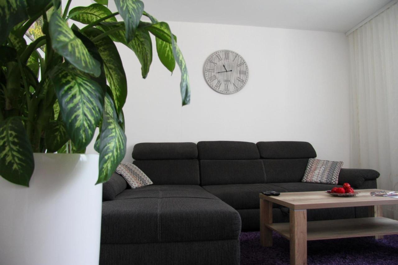 Geraeumige 4 Zimmer Wohnung An Den Kaiserthermen Трир Экстерьер фото