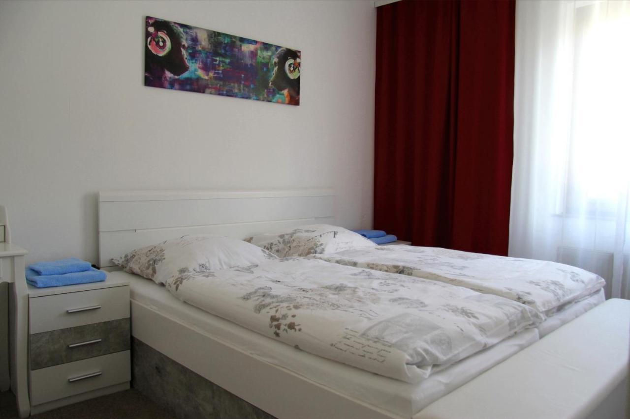 Geraeumige 4 Zimmer Wohnung An Den Kaiserthermen Трир Экстерьер фото