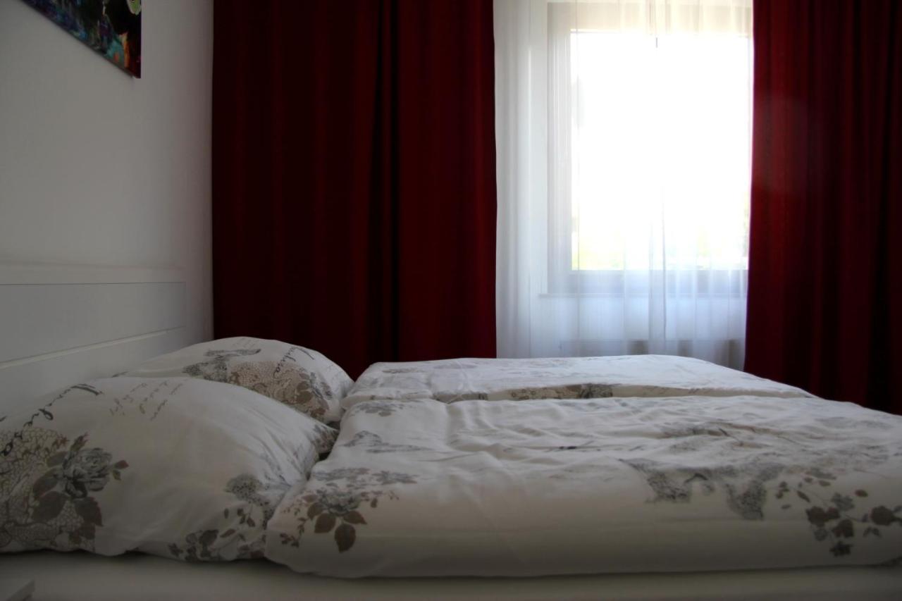 Geraeumige 4 Zimmer Wohnung An Den Kaiserthermen Трир Экстерьер фото